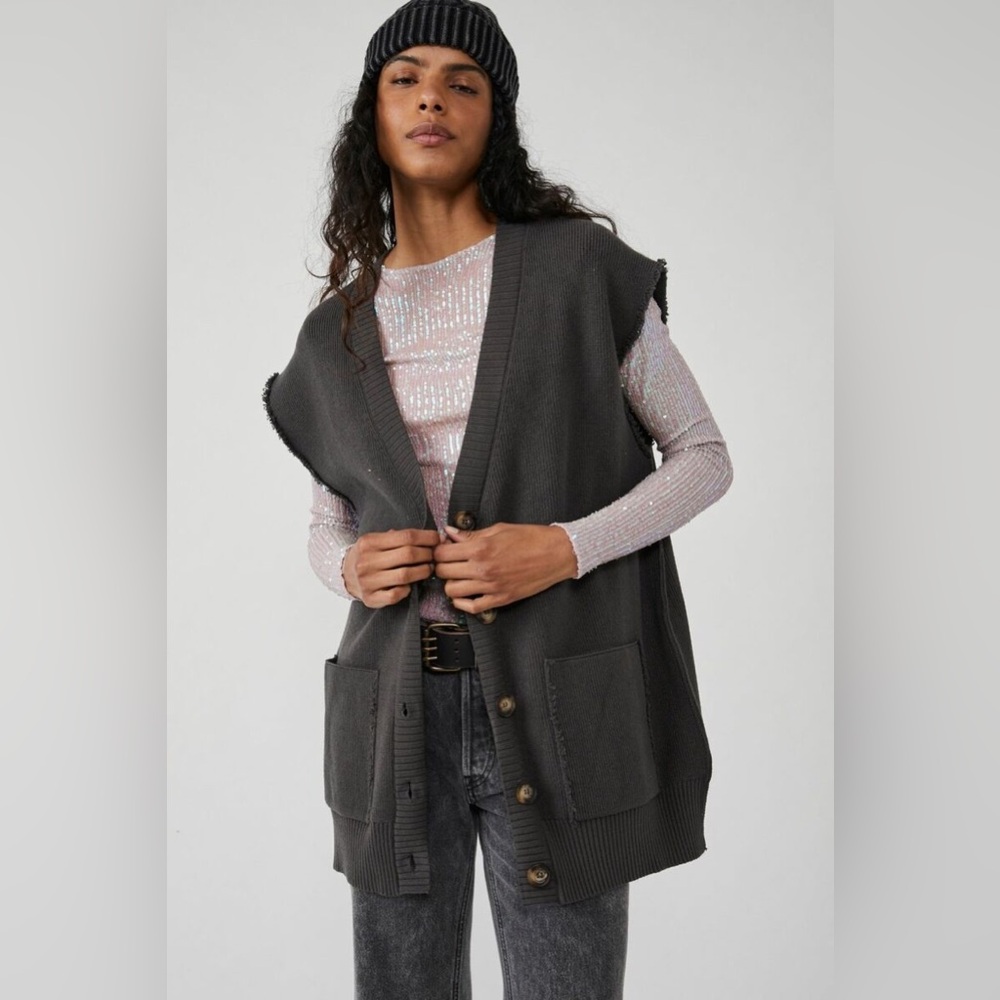 FREE PEOPLE Oakleigh Oversized Boyfriend Sweater Vest Charcoal Gray